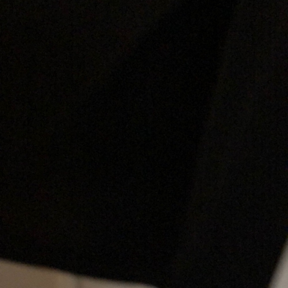 Split front pants - Picture 2 of 4